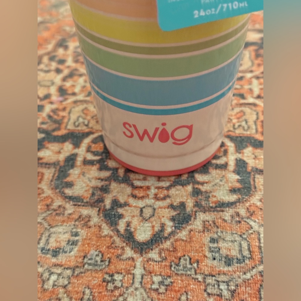 Swig Life 24oz Tumbler/Insulated Party Cup in Good Vibrations & Comes with Tags - Picture 5 of 12